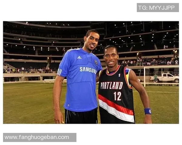 纹鲨鱼的足球明星如何在绿茵场上展现独特魅力与风采 纹鲨鱼的足球明星如何在绿茵场上展现独特魅力与风采