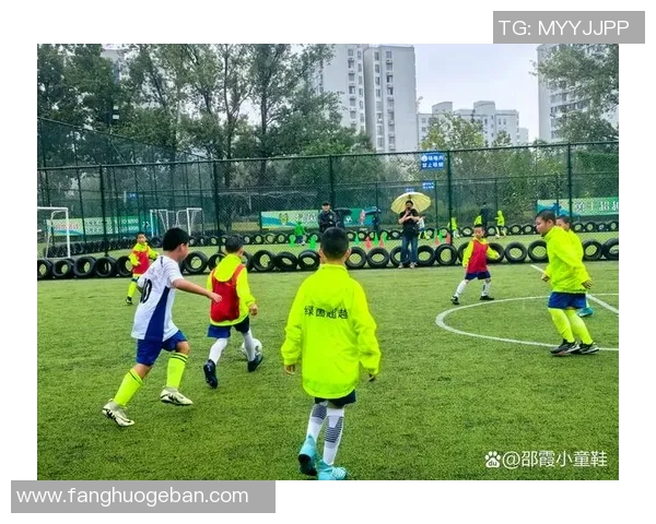 足球明星用上海话畅谈足球梦想与生活趣事的精彩瞬间